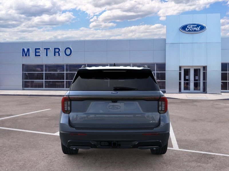2026 Ford Explorer ST-Line - Photo 6