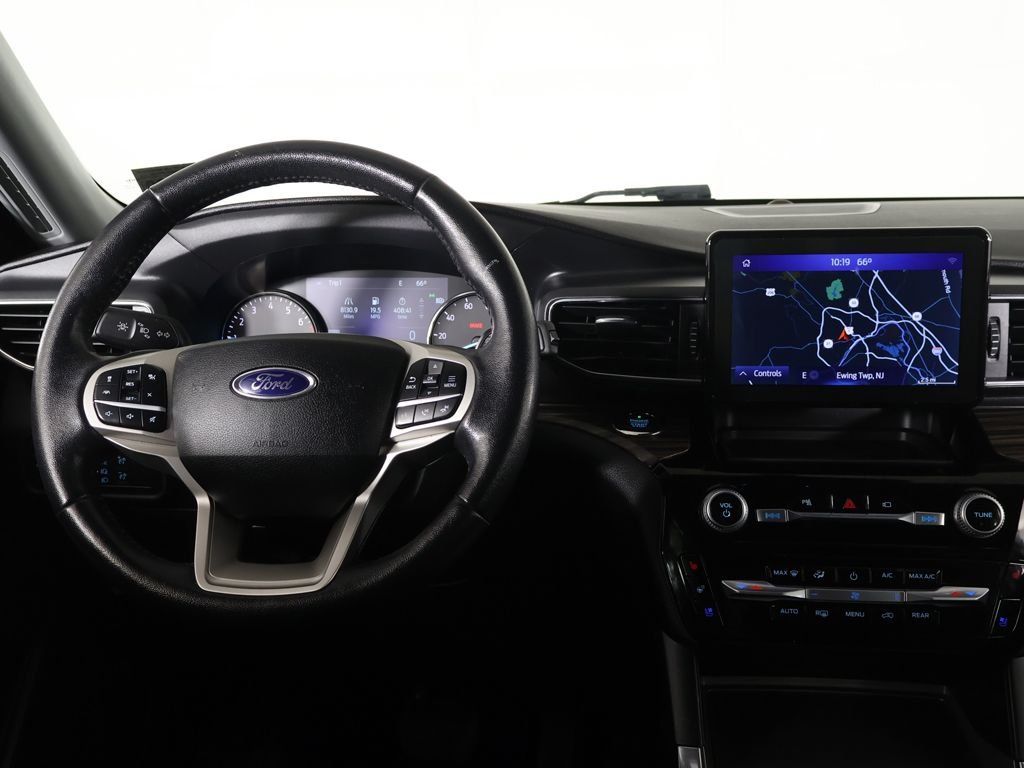 Used 2021 Red Ford Limited image 36
