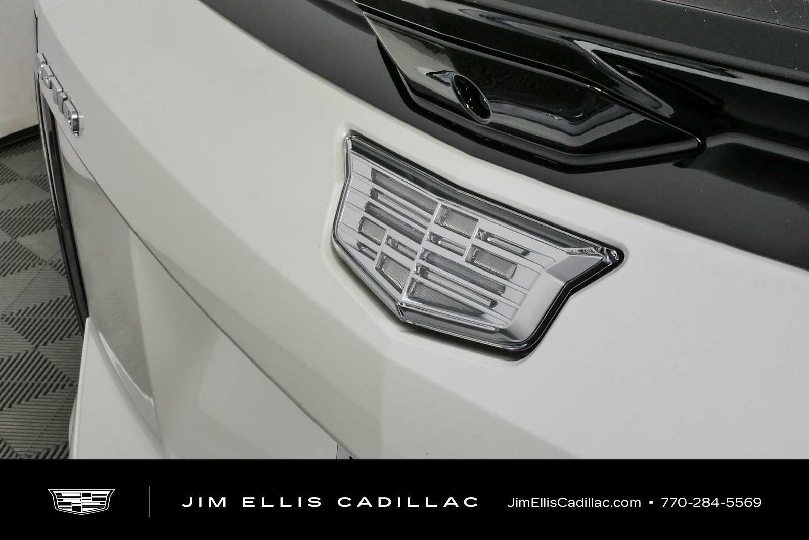 Certified Used 2025 Crystal White Tricoat Cadillac Luxury 1 image 36