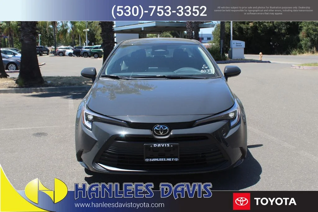 New 2026  Toyota LE image 4