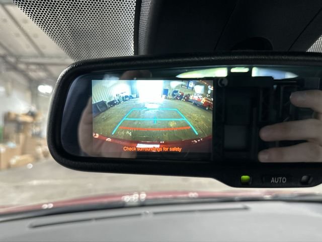 Certified Used 2018 Pearl Toyota XLE image 24