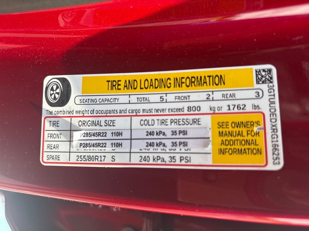Used 2024 Red GMC SLT image 24