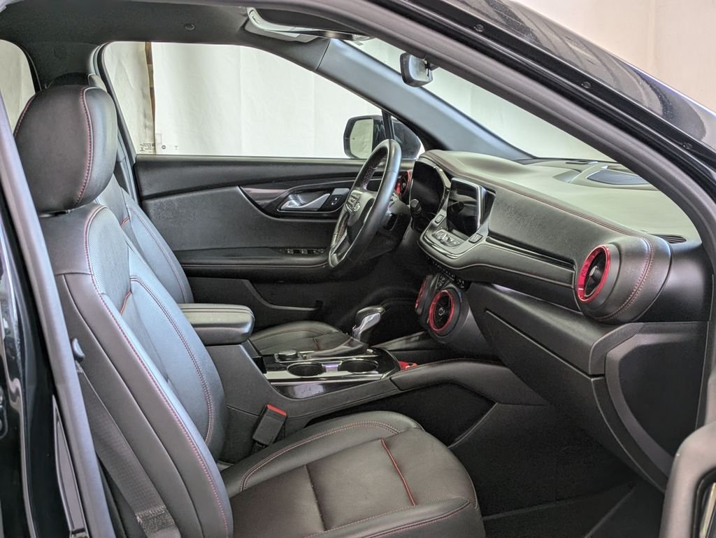 Used 2022 Black Chevrolet RS image 11