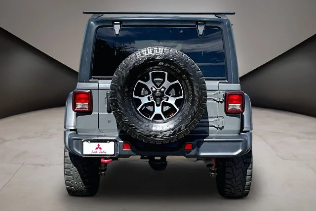 Used 2019 Gray Jeep Unlimited Rubicon image 5