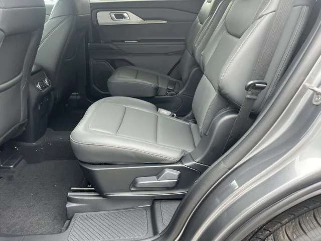 New 2026 Gray Ford Active image 9