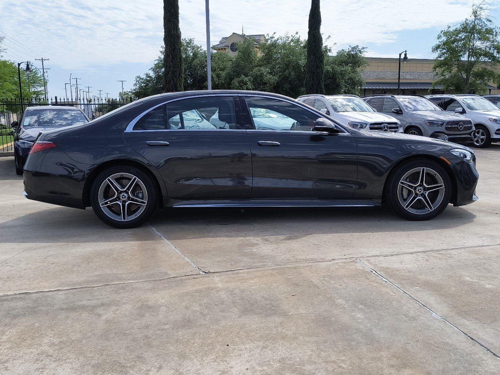 Used 2024 Graphite Grey Metallic Mercedes-Benz S 580 image 7