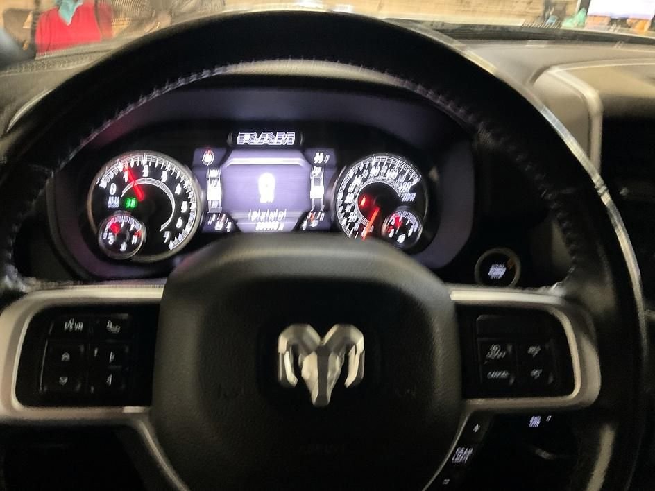 Used 2022 White Ram Big Horn image 23