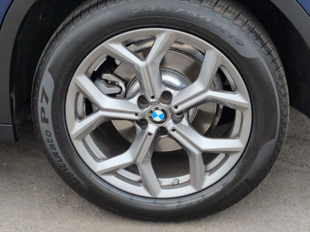 Used 2023 Blue BMW xDrive30i image 27