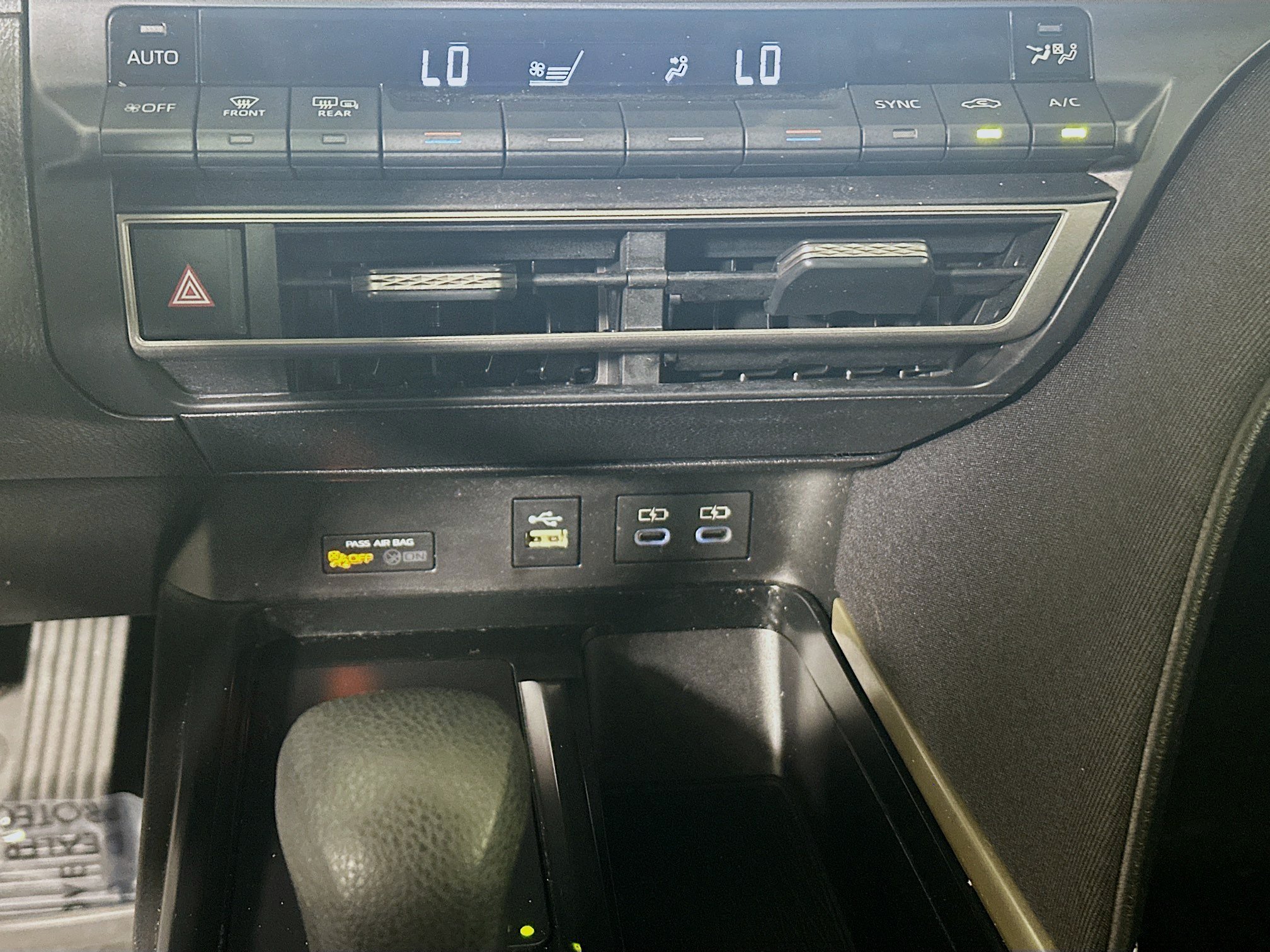Certified Used 2025 Ice Toyota LE image 23
