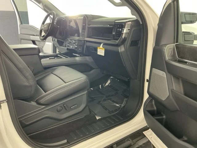New 2026 star white Ford Lariat image 19