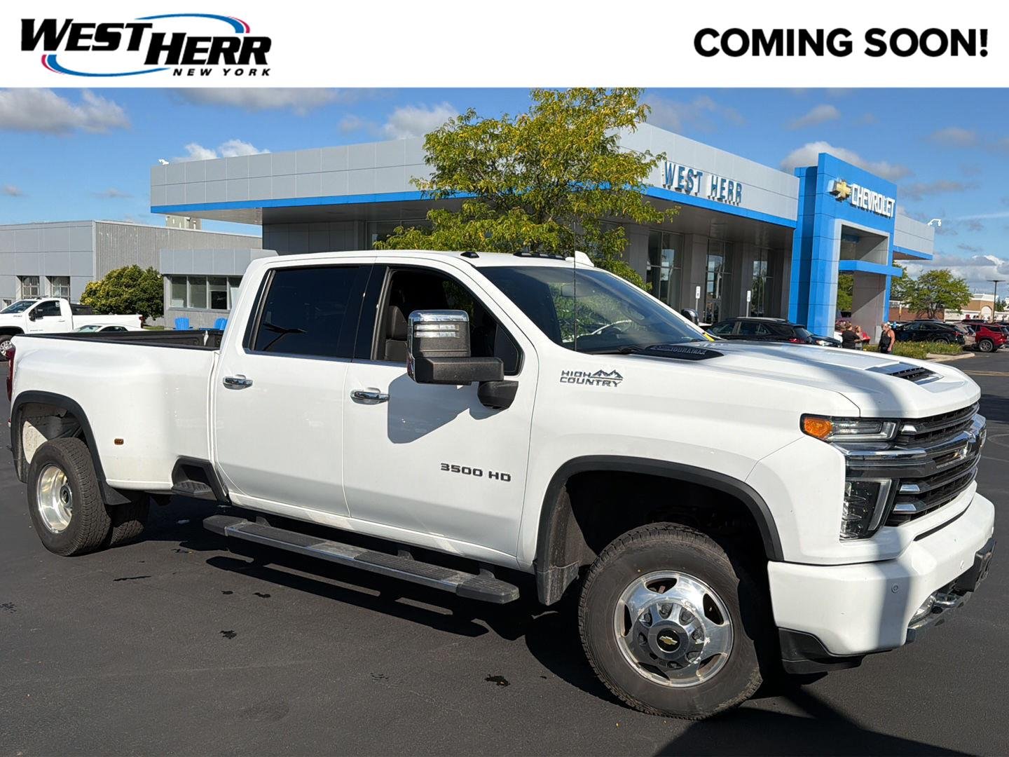 Used 2022 Summit White Chevrolet High Country image 1