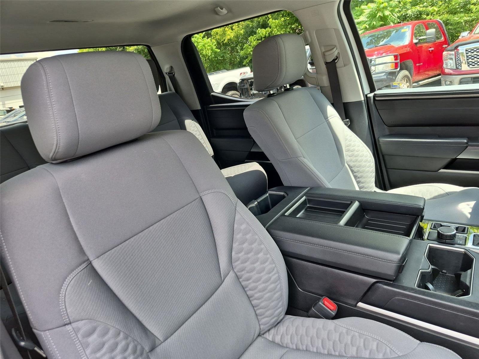 Used 2023 Ice Cap Toyota SR5 image 36