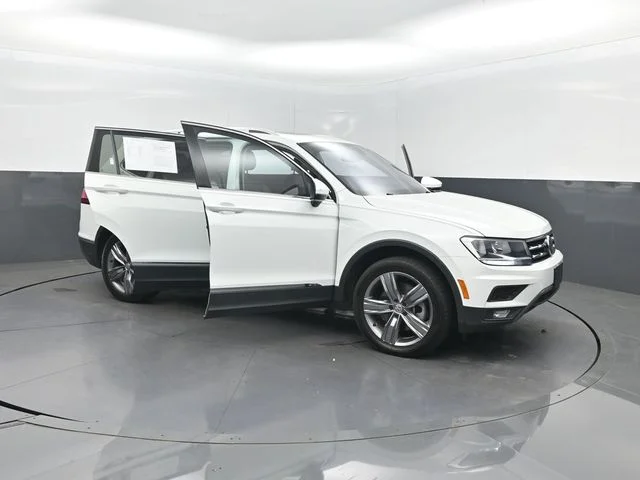 Used 2021 White Volkswagen 2.0T SEL image 38