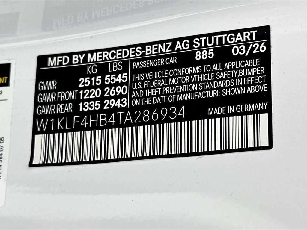 New 2026 MANUFAKTUR Moonlight White Metallic Mercedes-Benz E 350 image 33