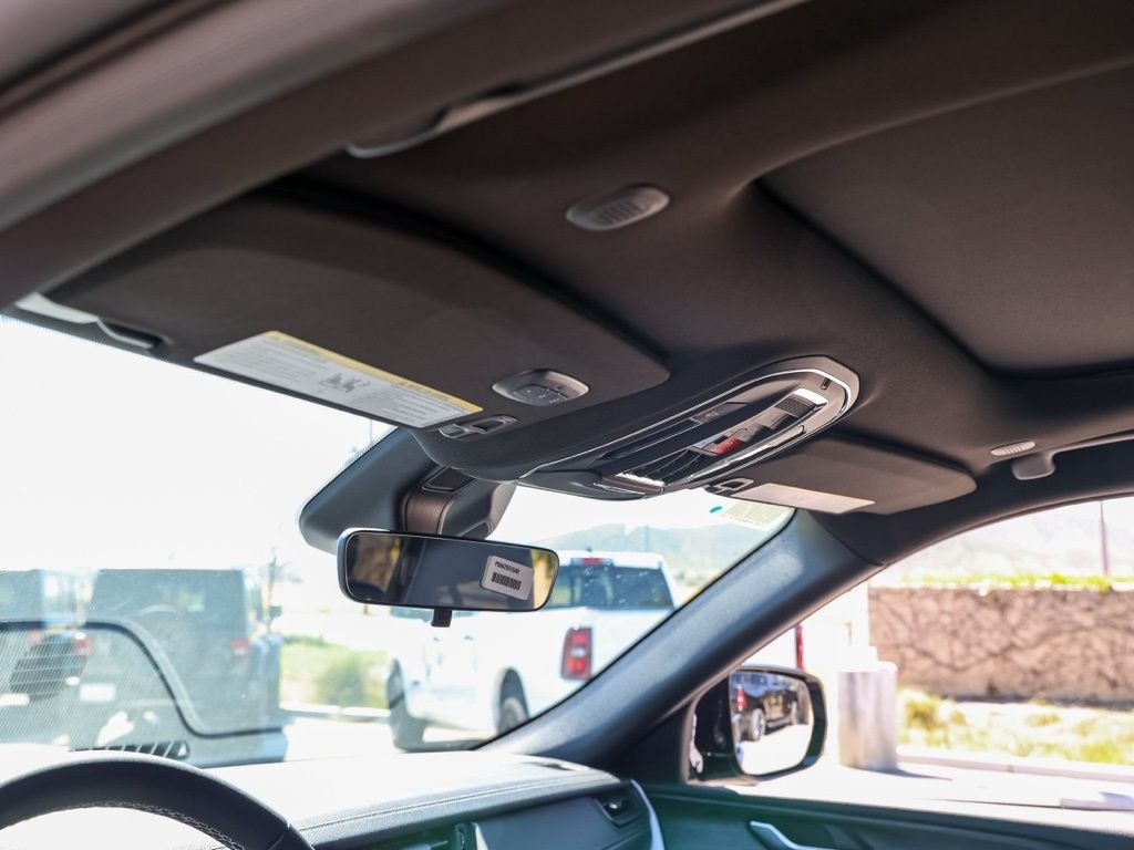 New 2026 Baltic Gray Metallic Clear-Coat Exterior Paint Jeep Limited image 12