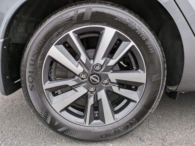 2025 Nissan Versa Sedan SV - Photo 27