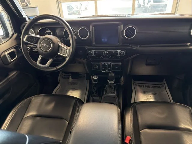 Used 2021 Black Jeep Unlimited Sahara image 17