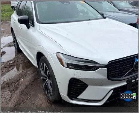 2024 Volvo XC60 B5 Plus Dark Theme AWD's photo