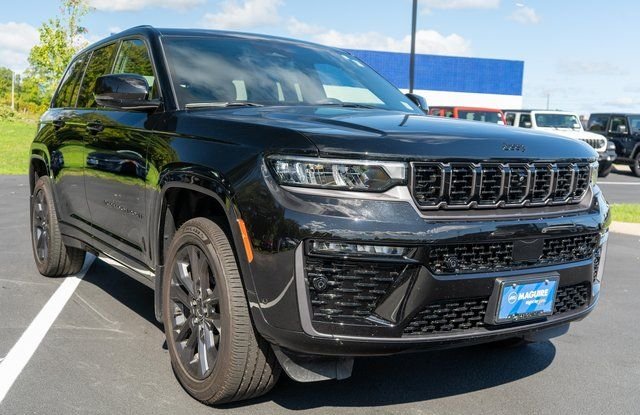 Used 2026 Black Jeep Limited Reserve image 4