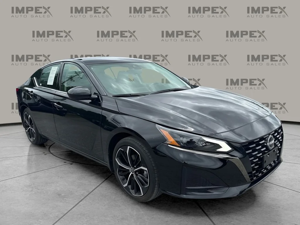 Used 2023 Black Nissan 2.5 SR image 7