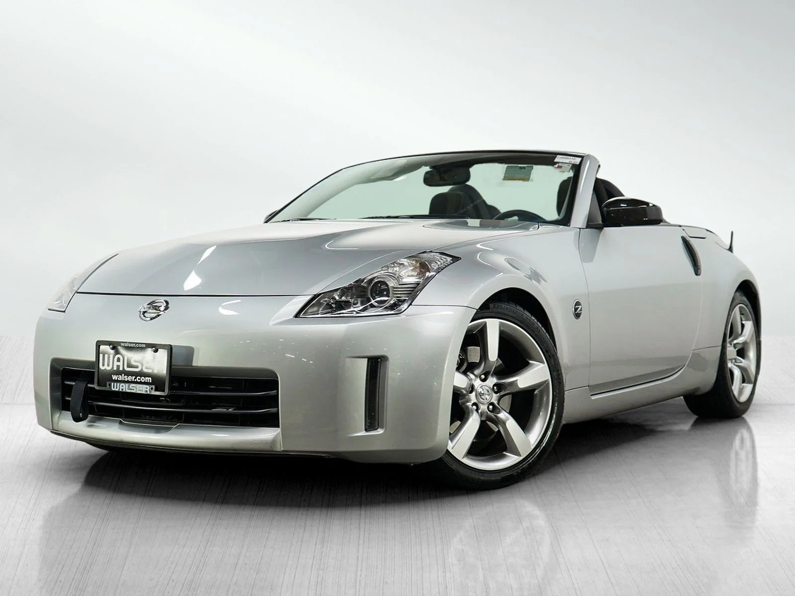 Used 2007 Nissan 350Z Roadster Enthusiast with VIN JN1BZ36A57M652506 for sale in Burnsville, Minnesota