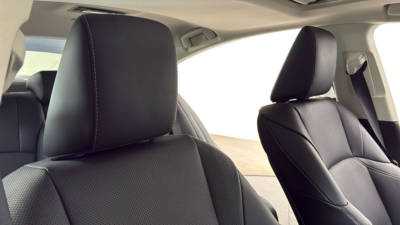 2022 Lexus ES 350 - Photo 19