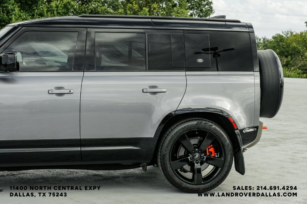 Certified Used 2024 Eiger Gray Metallic Land Rover X image 15