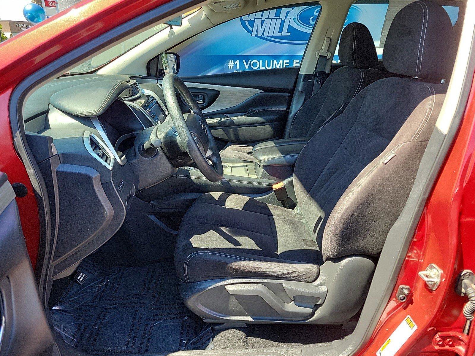 Certified Used 2017 Cayenne Red Metallic Nissan S image 13