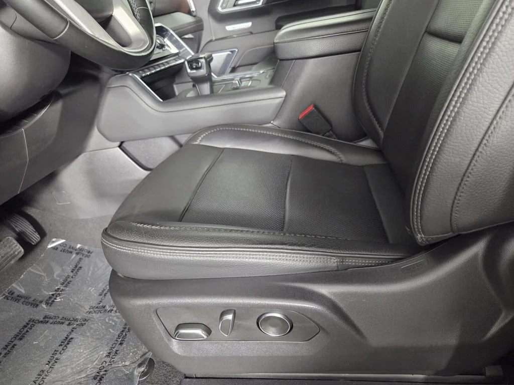 Used 2024 Onyx Black GMC Denali image 12