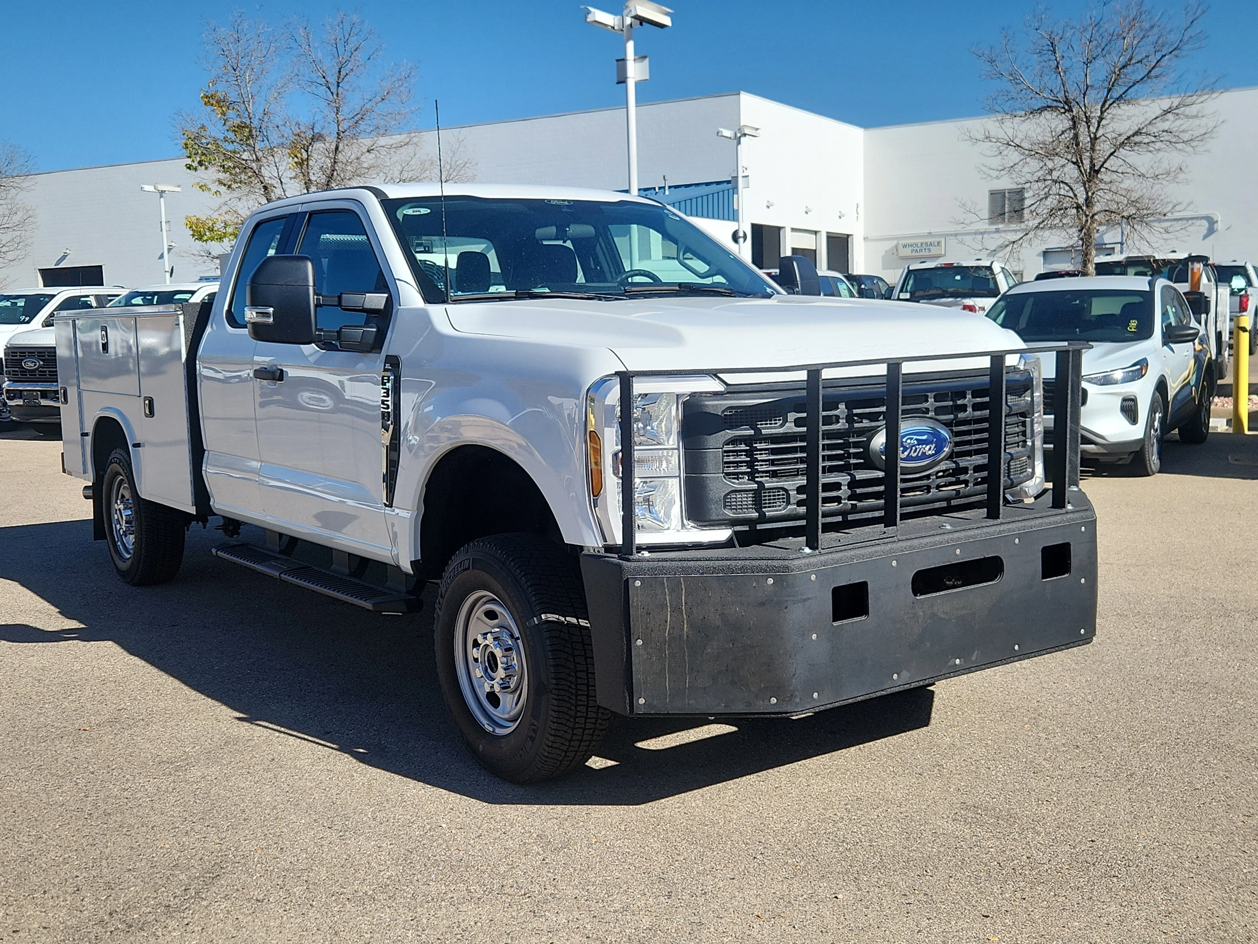 New 2024 Oxford White Ford XL image 5