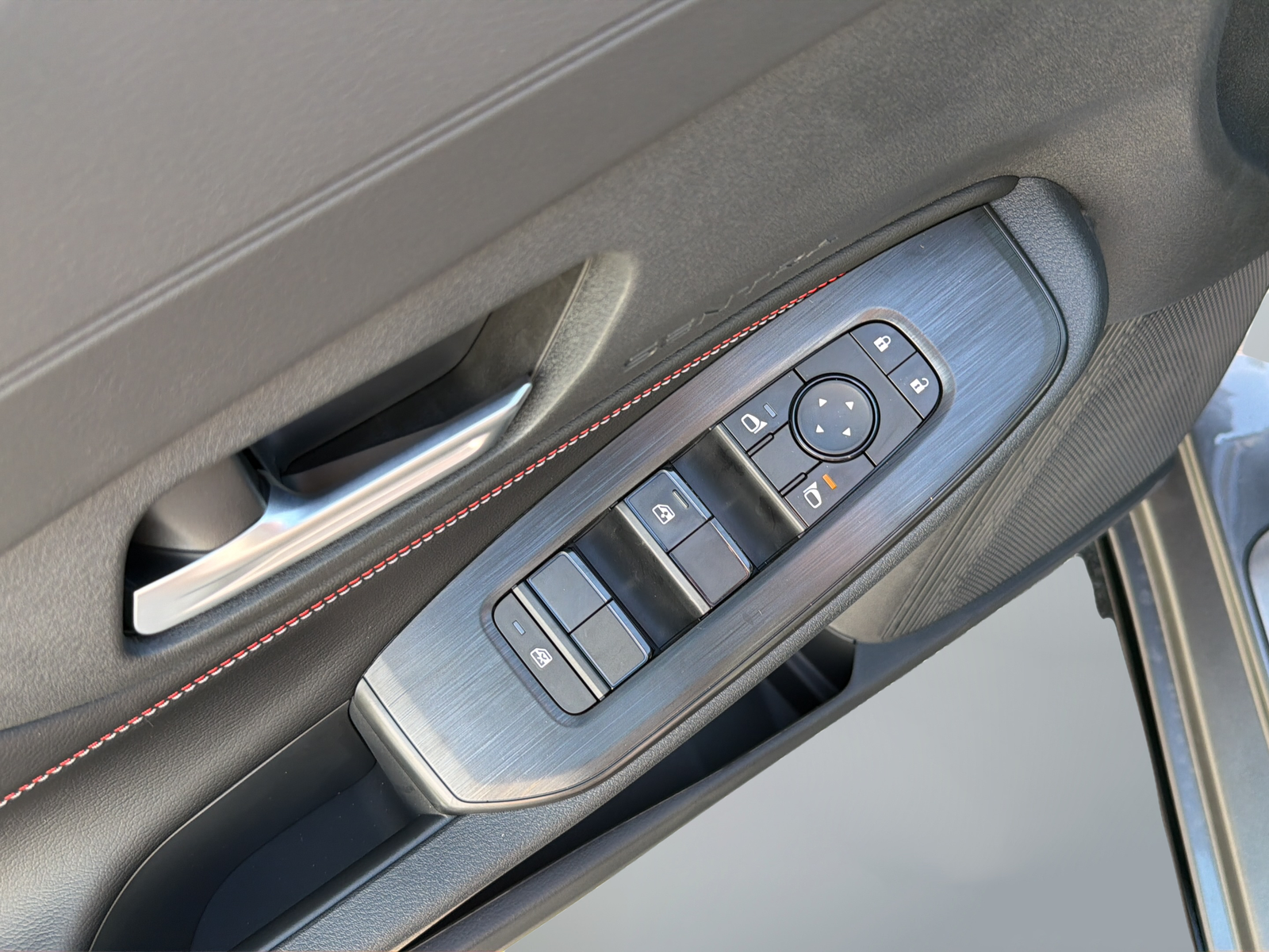 New 2027 Gray Nissan SR image 29