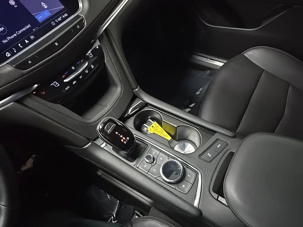 Used 2020 Silver Cadillac Premium Luxury image 27