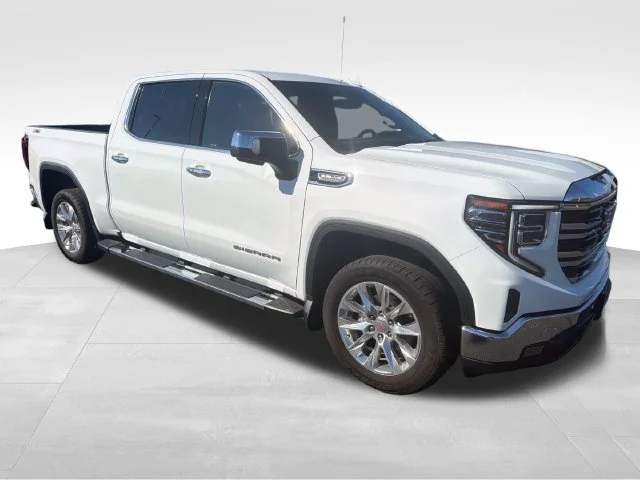 Used 2023 SUMMIT WHITE GMC SLT image 8