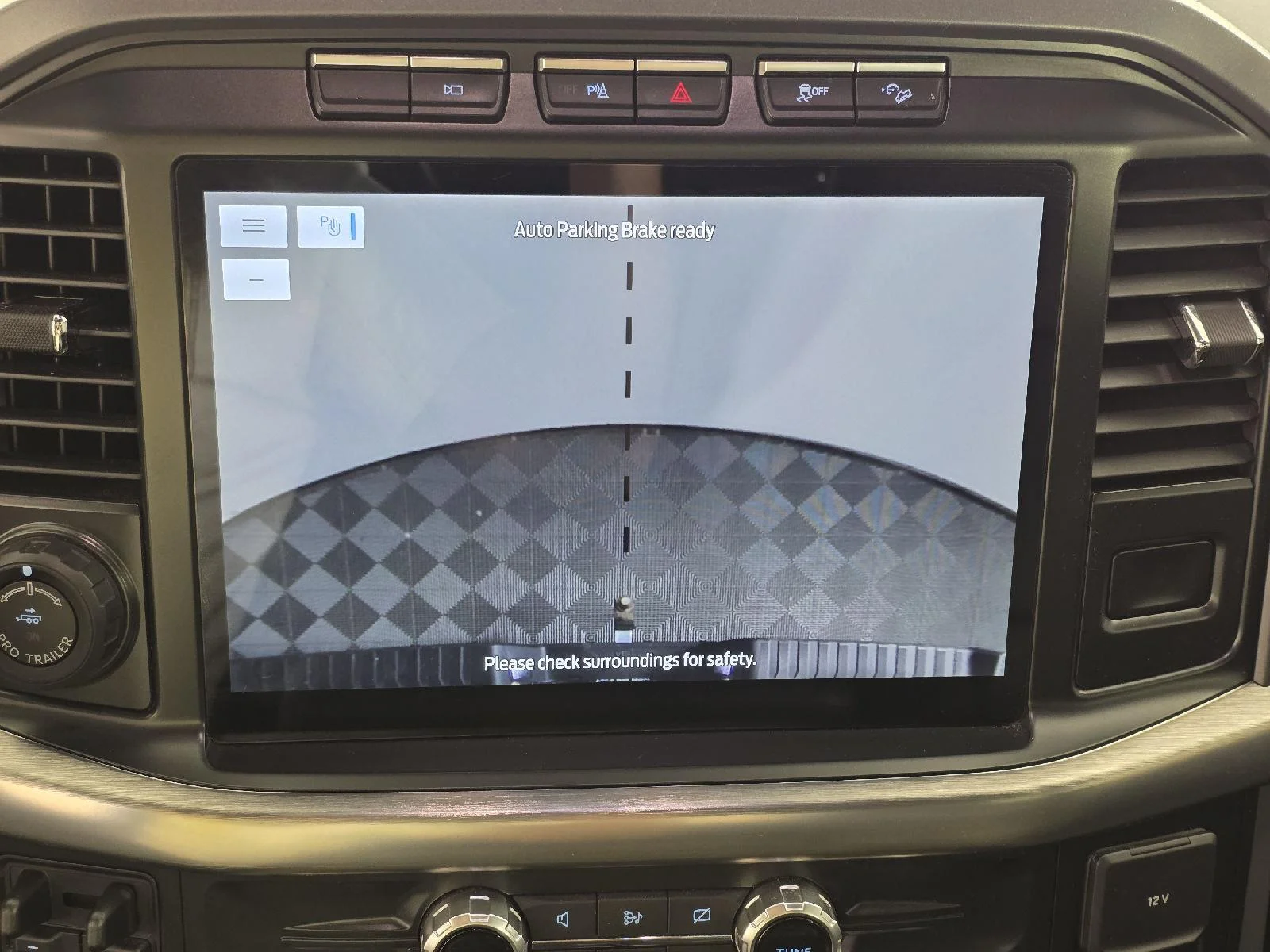 Used 2022  Ford LARIAT image 45