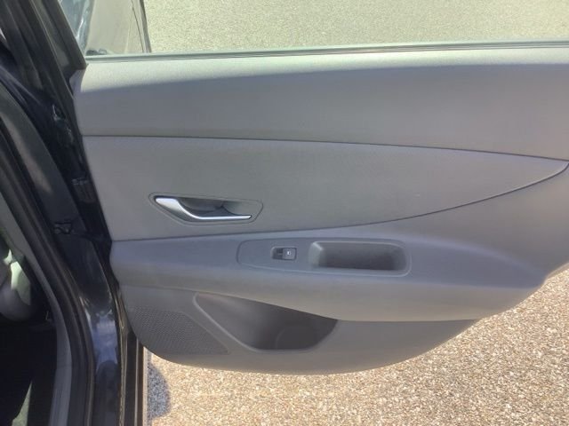 Used 2021 Gray Hyundai SEL image 15