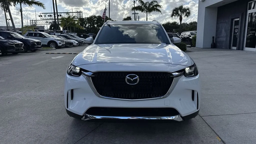 2025 Mazda CX-90 Premium Plus Package - Photo 8