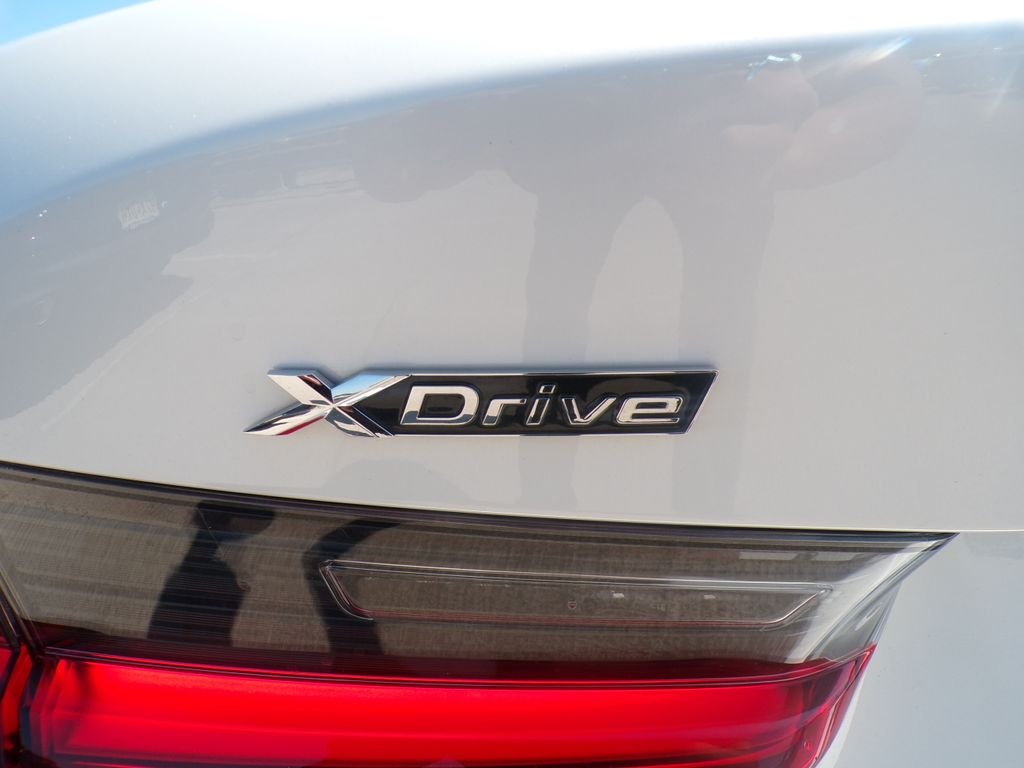 Certified Used 2025 Mineral White Metallic BMW 330i xDrive image 26