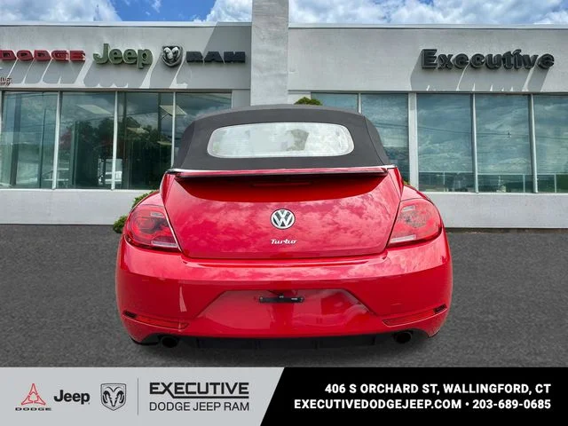 Used 2014 Red Volkswagen 2.0T R-Line image 3