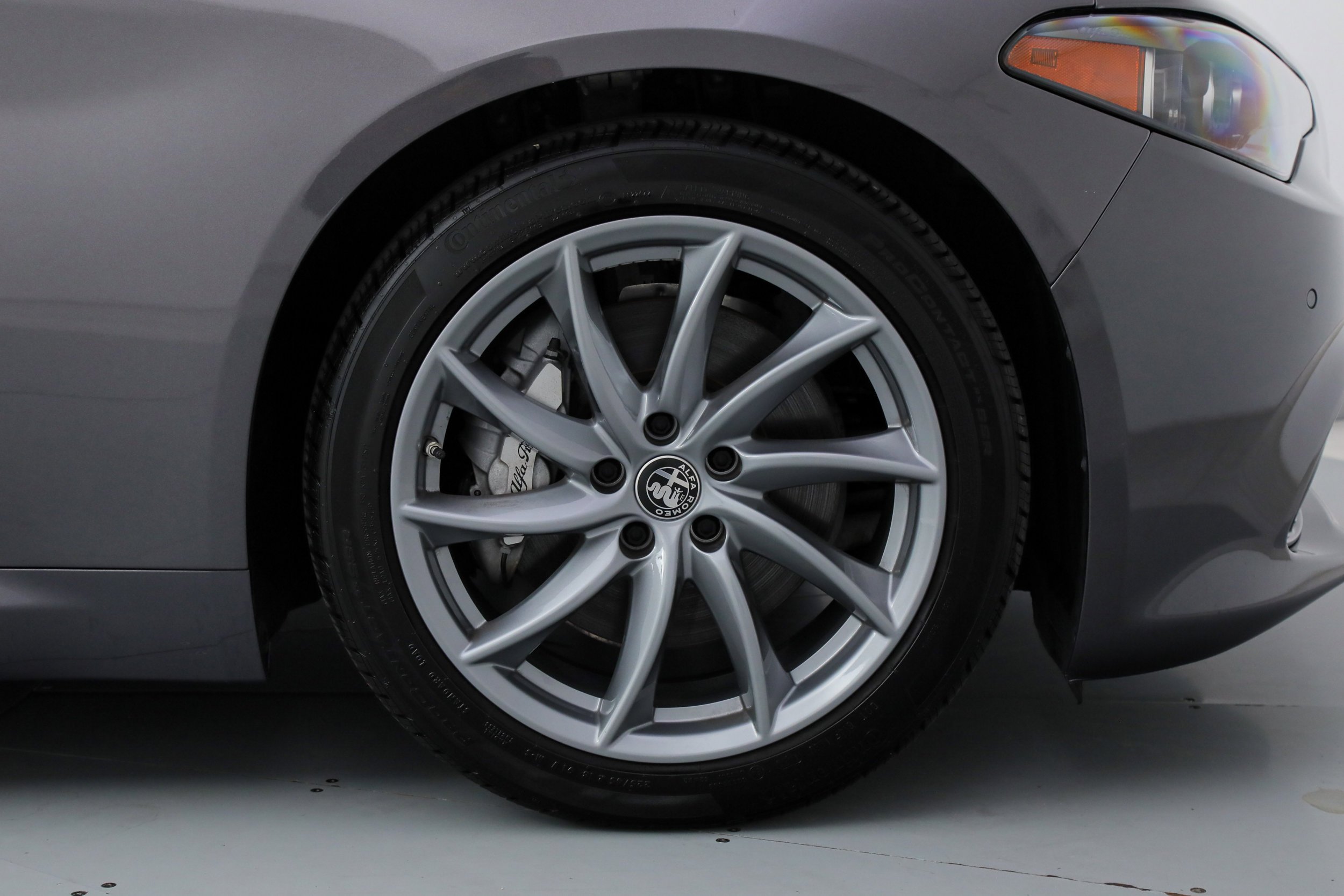 Used 2025 Gray Alfa Romeo  image 28