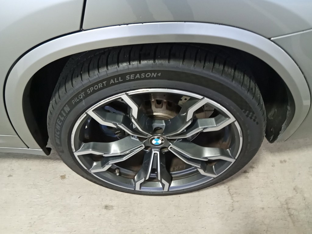 Used 2020 Donington Grey Metallic BMW M image 16