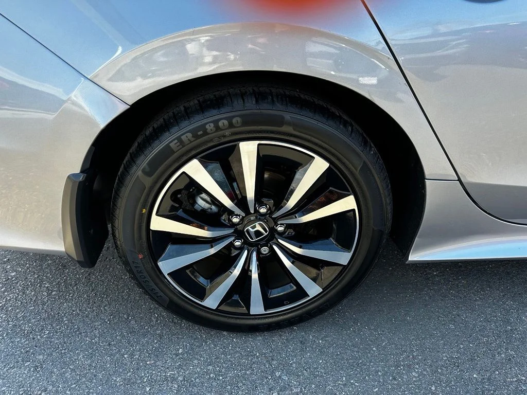 Used 2024  Honda EX image 12