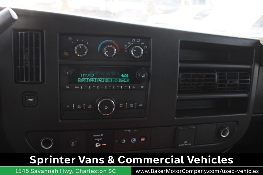 2023 GMC Savana Cargo Work Van - Photo 30