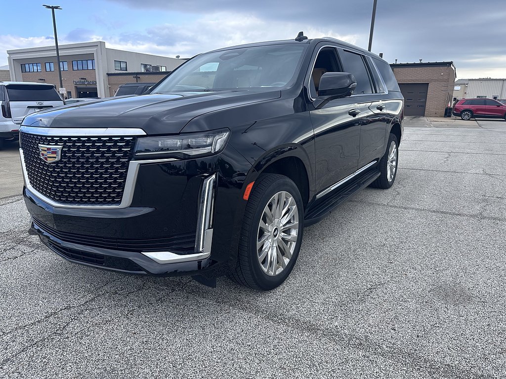 2023 Cadillac Escalade ESV 4WD Premium Luxury's photo