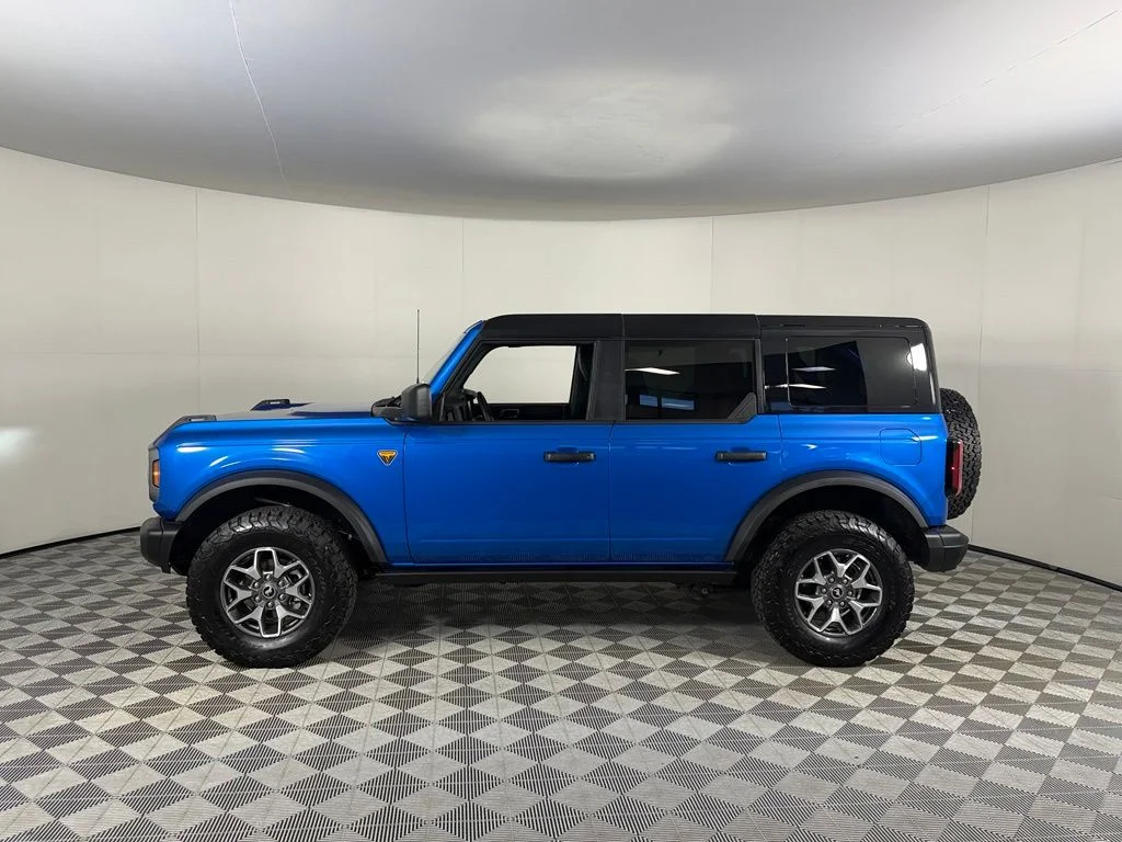 Certified Used 2025 Blue Ford Badlands image 9