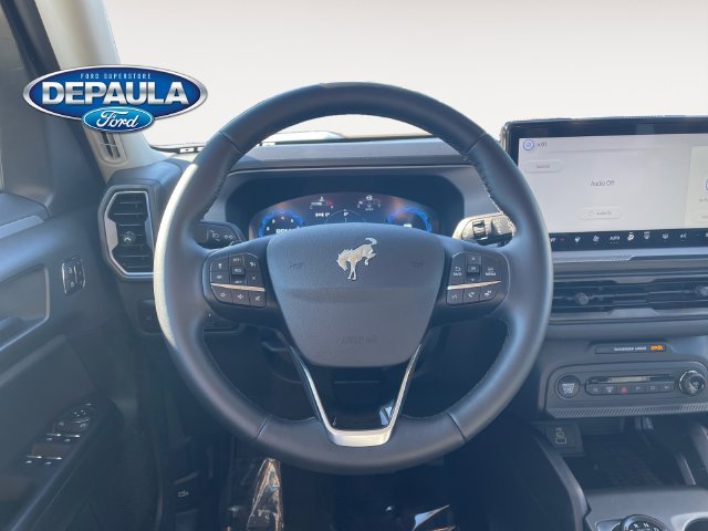 Used 2025 White Ford Badlands image 15
