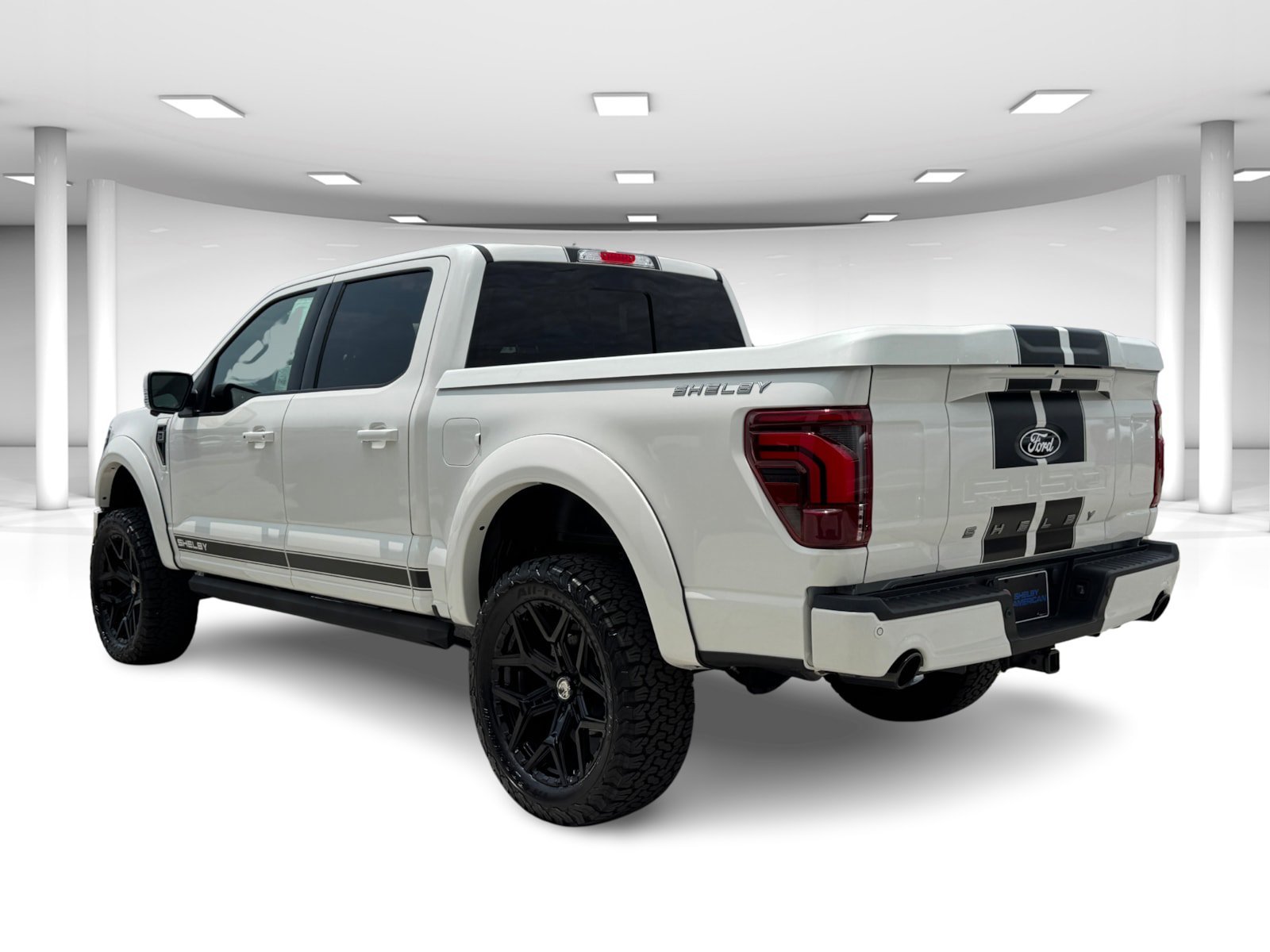 New 2025 Star White Metallic Tri-Coat Ford Lariat® image 3