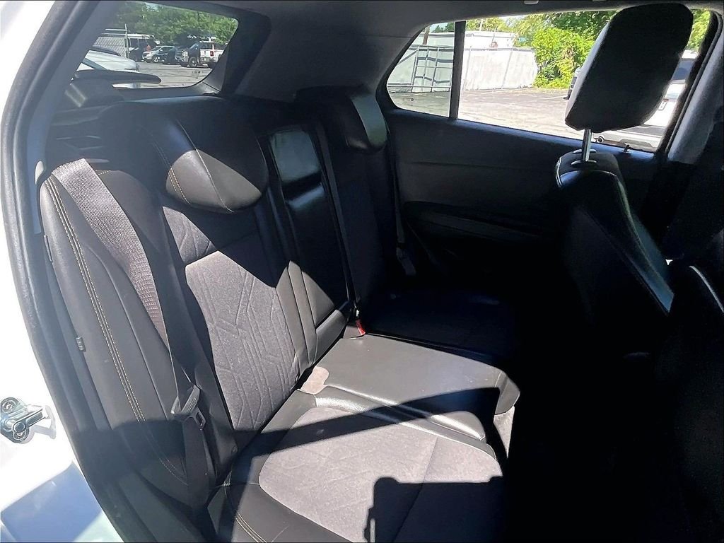 Used 2018 White Chevrolet LT image 15