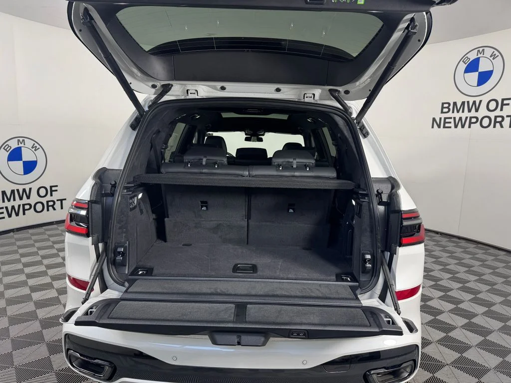 New 2027 Mineral White Metallic BMW xDrive40i image 20