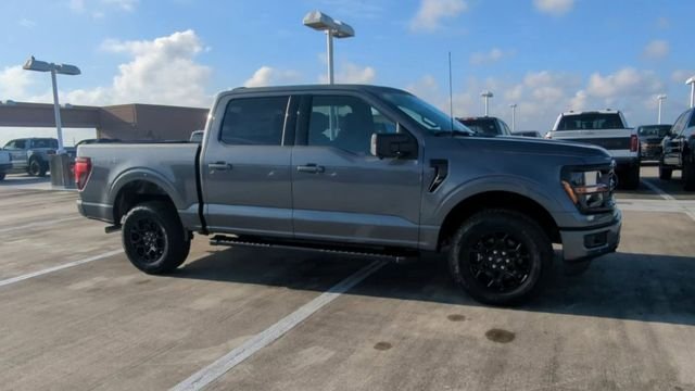 New 2026 Carbonized Gray Metallic Ford XLT image 101