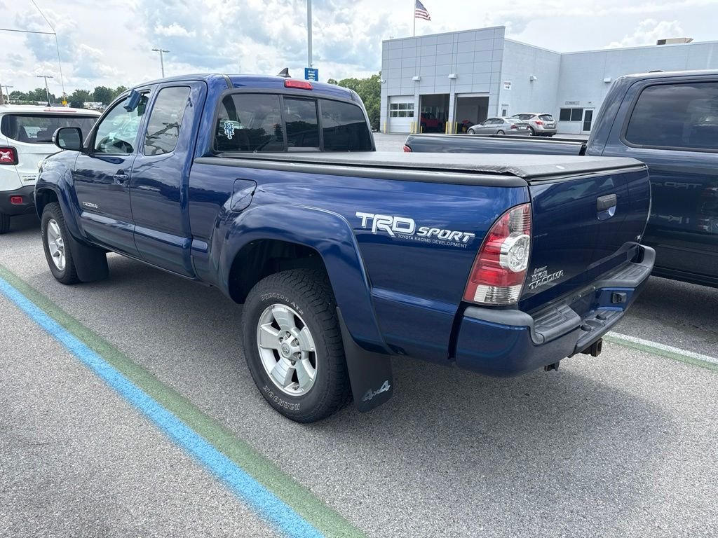 Used 2015 Blue Toyota Base image 5